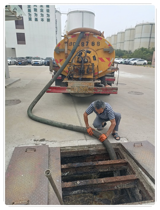 白朗隔油池清掏